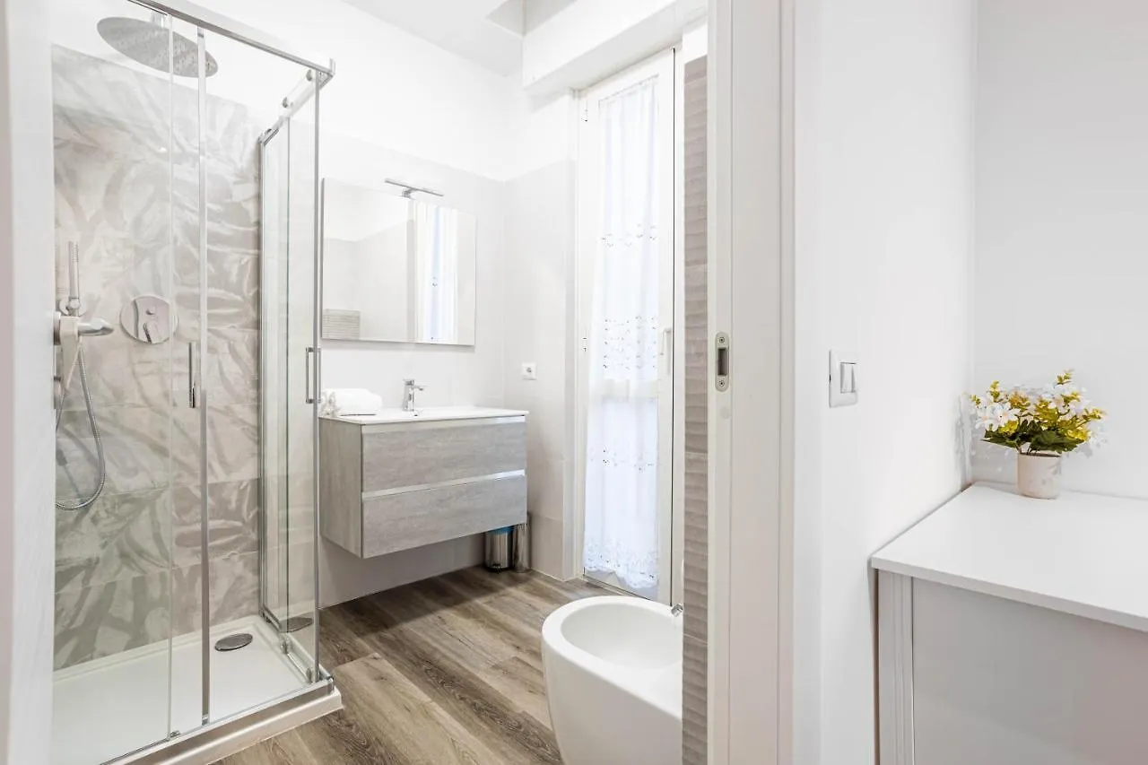 Apartment 2 Bedrooms Apt With Terrace - Nolo Area Via Varanini Milan