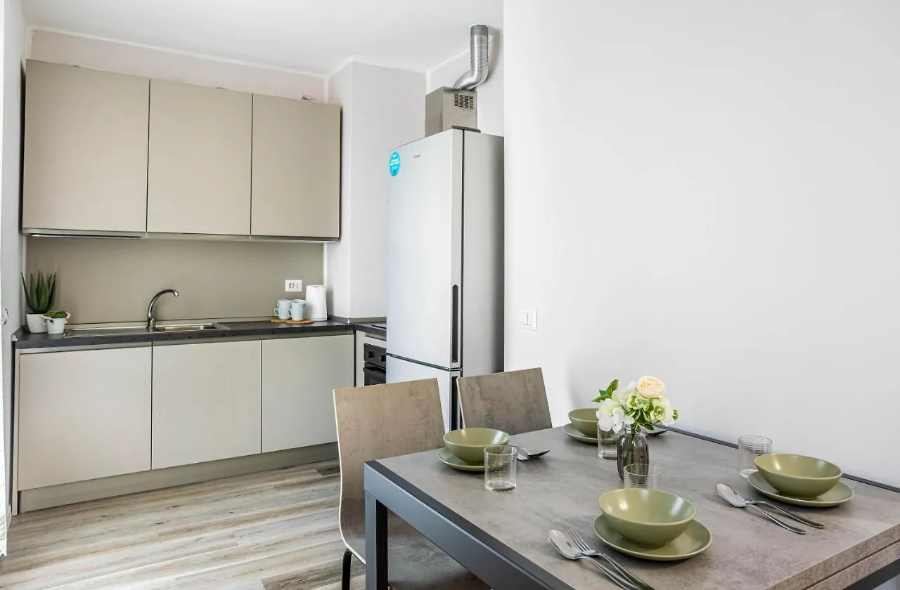 Apartment 2 Bedrooms Apt With Terrace - Nolo Area Via Varanini Milan Italy